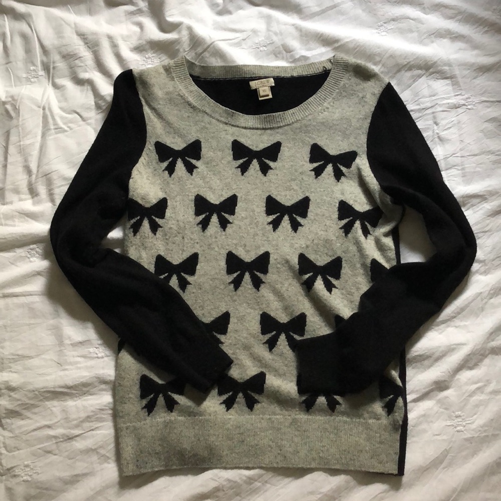 🌟 J. Crew Bow Sweater 🎀